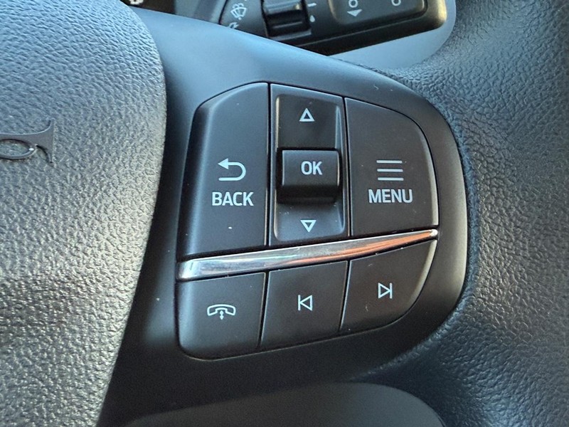 Ford Escape Vehicle Image 09