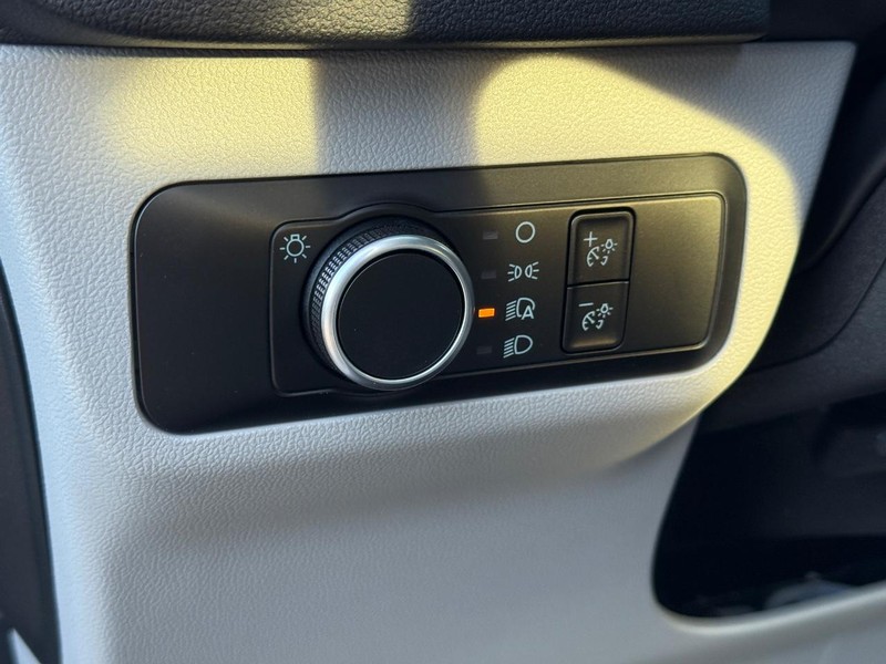 Ford Escape Vehicle Image 16