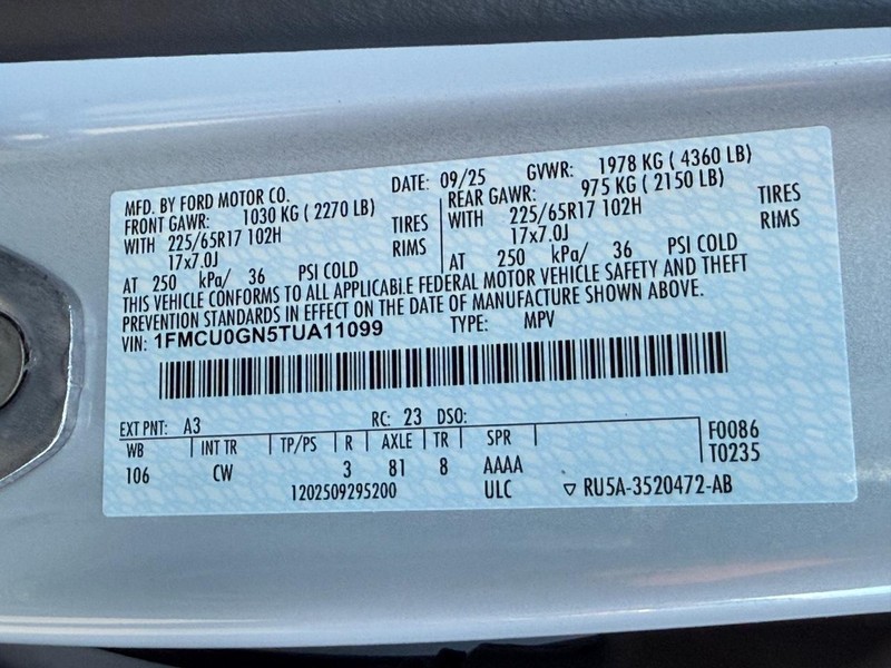 Ford Escape Vehicle Image 19