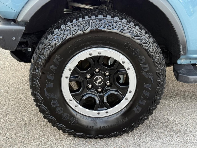 Ford Bronco Vehicle Image 07