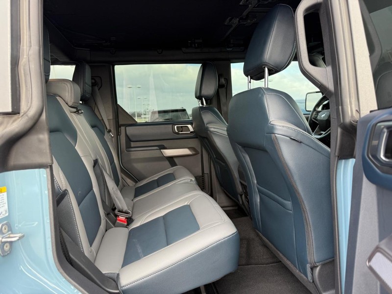 Ford Bronco Vehicle Image 10