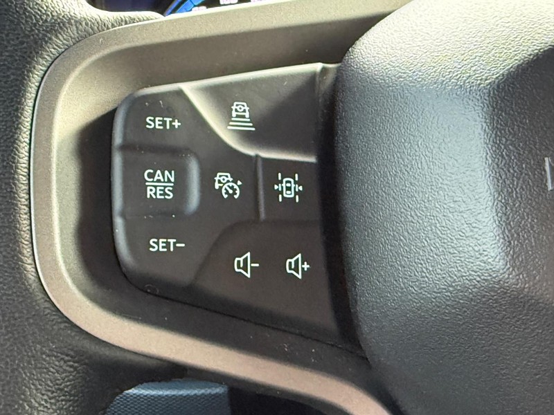 Ford Bronco Vehicle Image 13