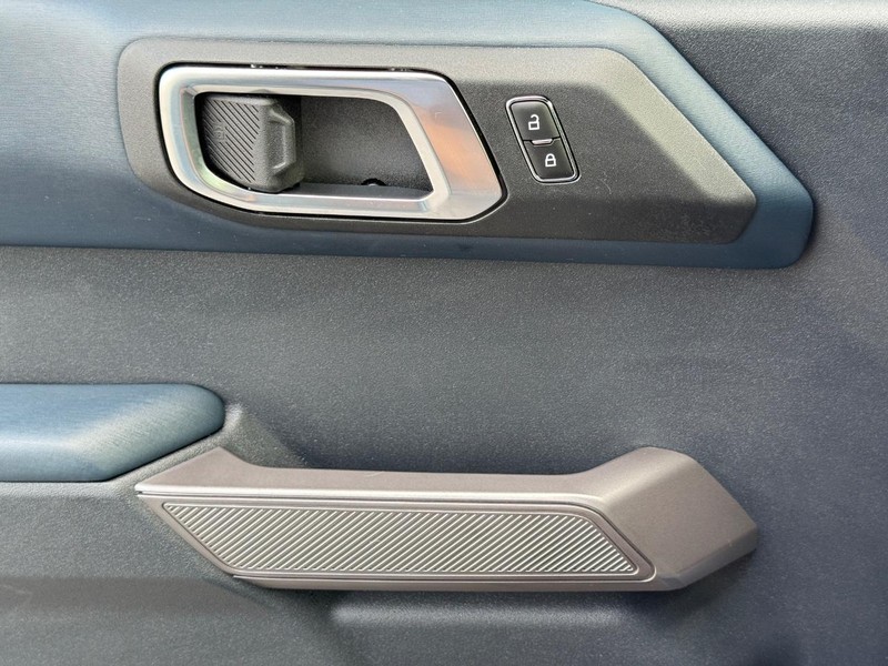 Ford Bronco Vehicle Image 22