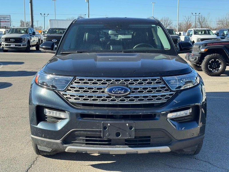 Ford Explorer Vehicle Image 09