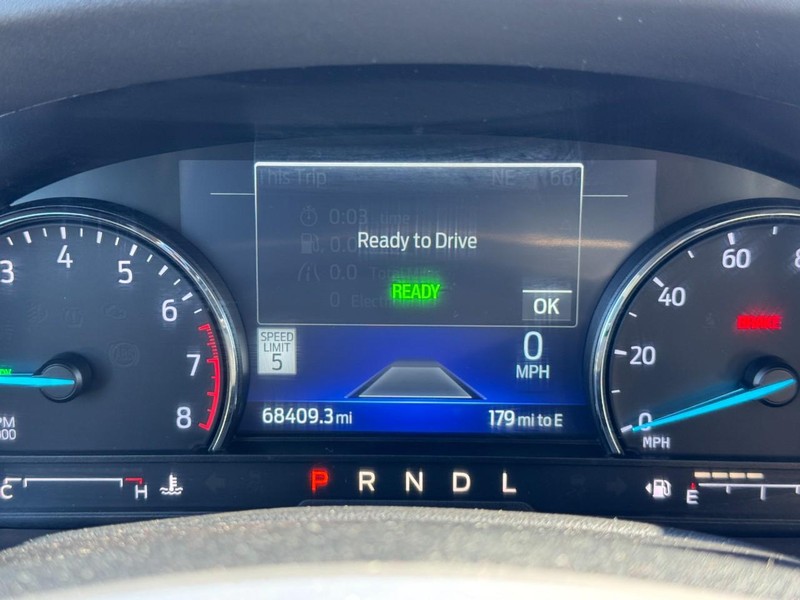 Ford Explorer Vehicle Image 22