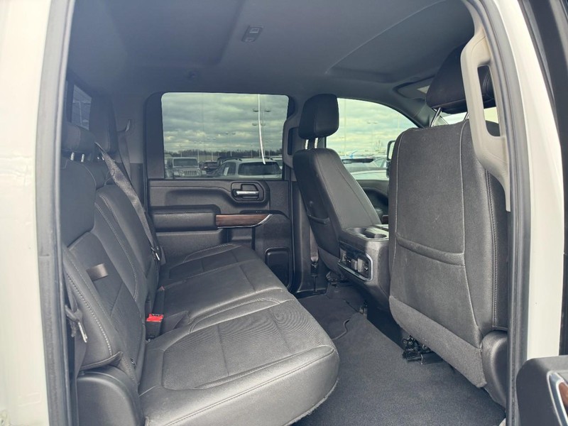 GMC Sierra 3500HD Vehicle Image 10