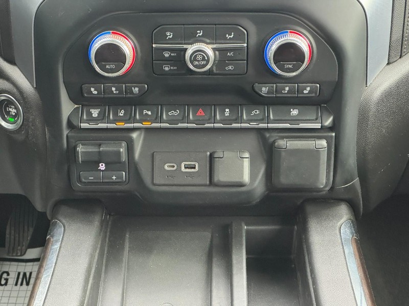 GMC Sierra 3500HD Vehicle Image 14