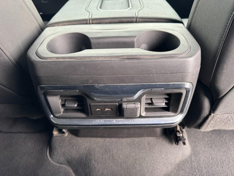 GMC Sierra 3500HD Vehicle Image 16