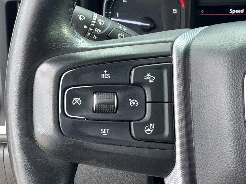 GMC Sierra 3500HD Vehicle Image 18