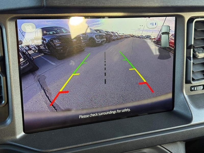 Ford Bronco Vehicle Image 13