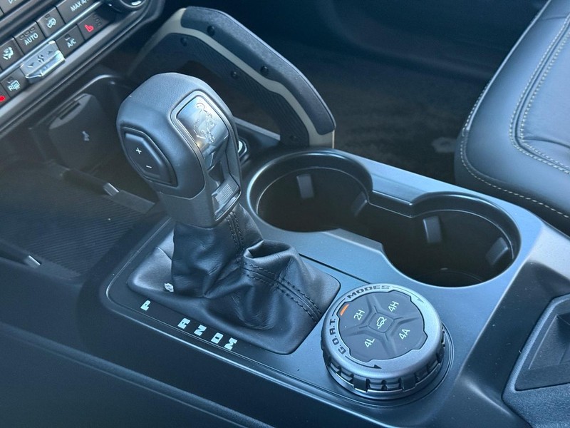 Ford Bronco Vehicle Image 15