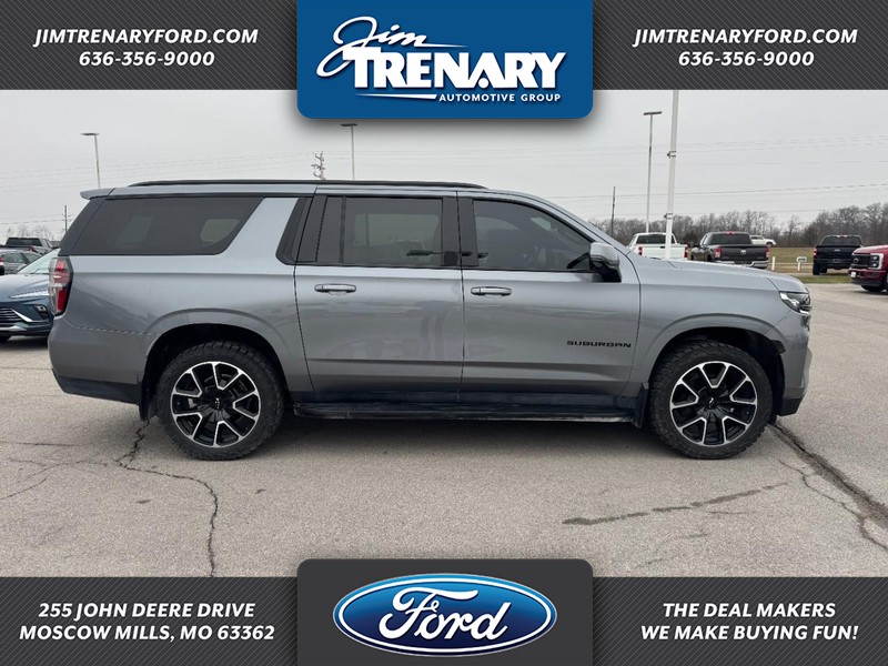 Chevrolet Suburban Vehicle Full-screen Gallery Image 01