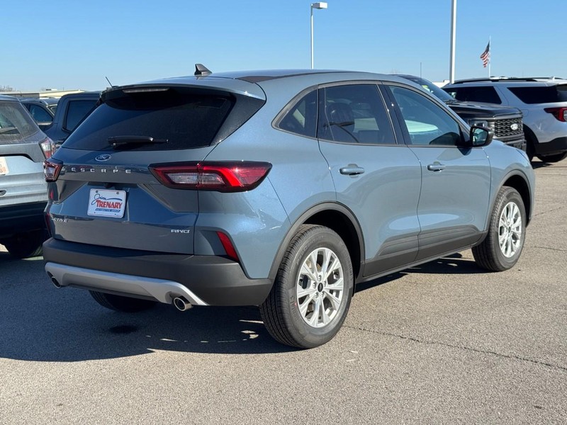 Ford Escape Vehicle Image 03