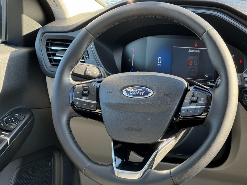 Ford Escape Vehicle Image 07