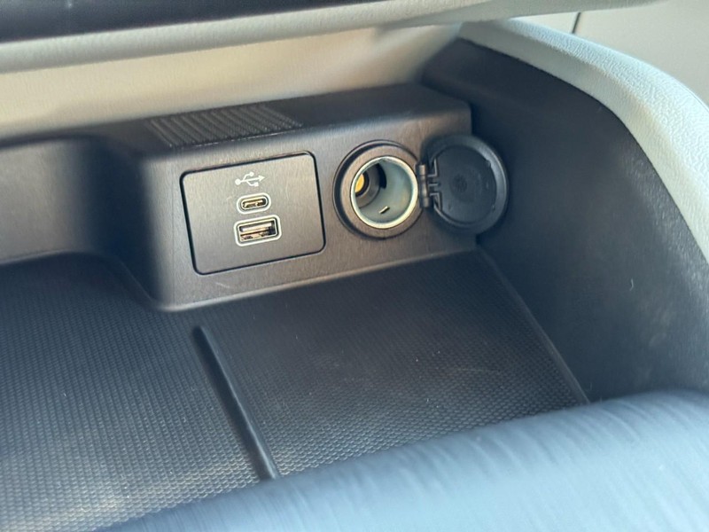 Ford Escape Vehicle Image 15