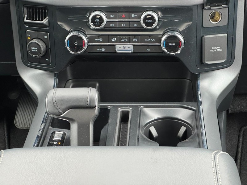 Ford F-150 Vehicle Image 10