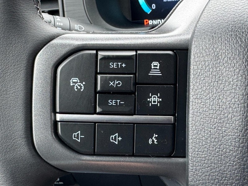 Ford F-150 Vehicle Image 16