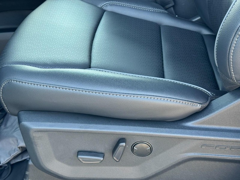 Ford F-150 Vehicle Image 13