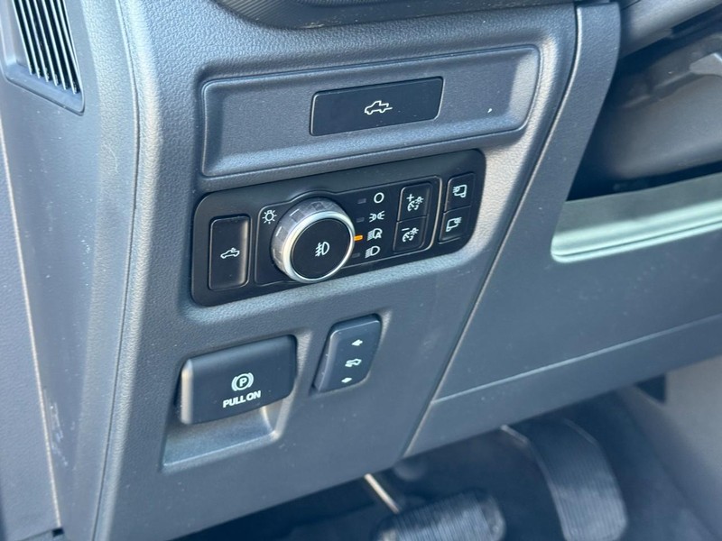 Ford F-150 Vehicle Image 14