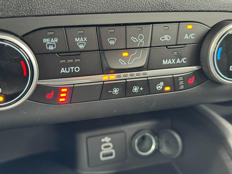 Ford Escape Vehicle Image 15