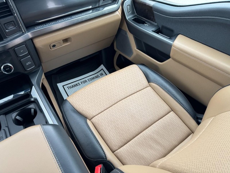 Ford Super Duty F-350 SRW Vehicle Image 15