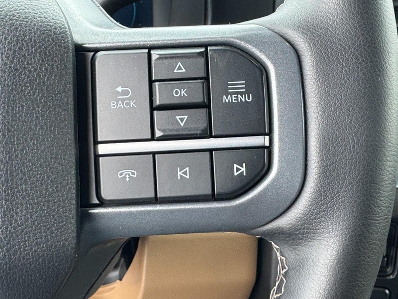 Ford Super Duty F-350 SRW Vehicle Image 20