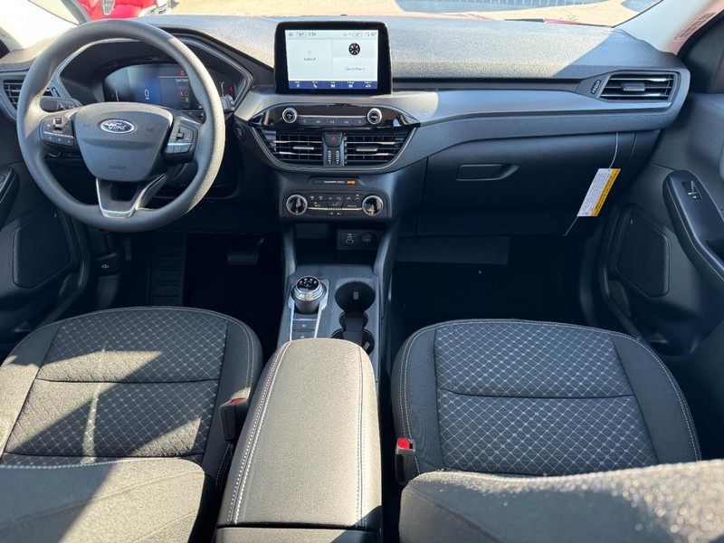 Ford Escape Vehicle Full-screen Gallery Image 6