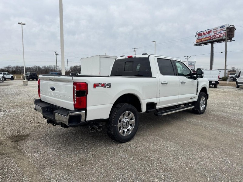 Ford Super Duty F-250 SRW Vehicle Image 03