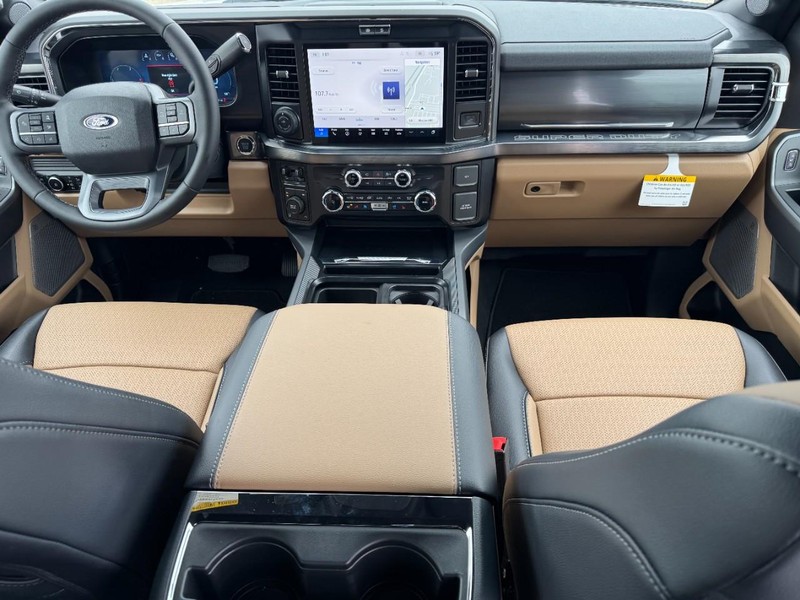 Ford Super Duty F-250 SRW Vehicle Image 06