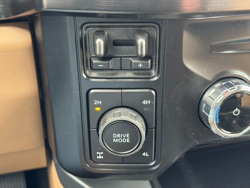 Ford Super Duty F-250 SRW Vehicle Image 17