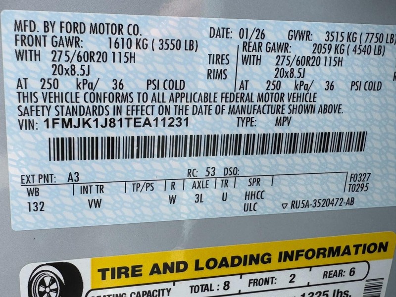 Ford Expedition Max Vehicle Full-screen Gallery Image 17