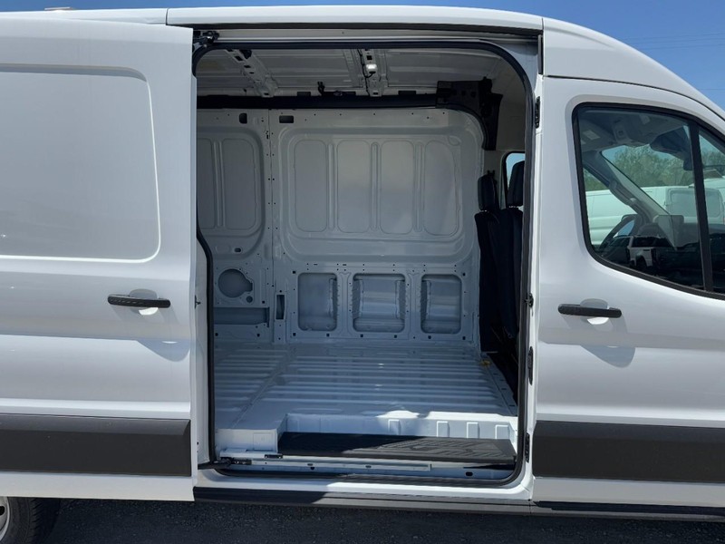 Ford Transit Cargo Van Vehicle Full-screen Gallery Image 5