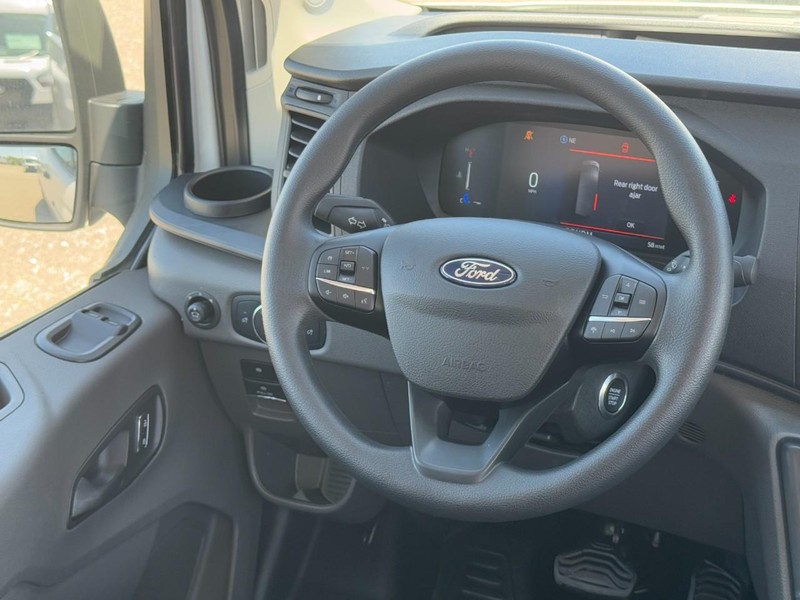 Ford Transit Cargo Van Vehicle Full-screen Gallery Image 9