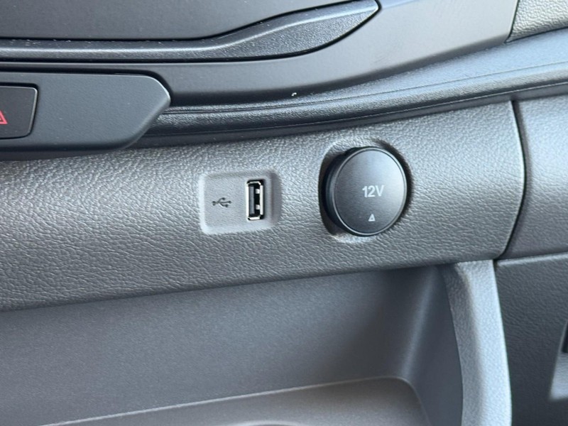Ford Transit Cargo Van Vehicle Full-screen Gallery Image 14
