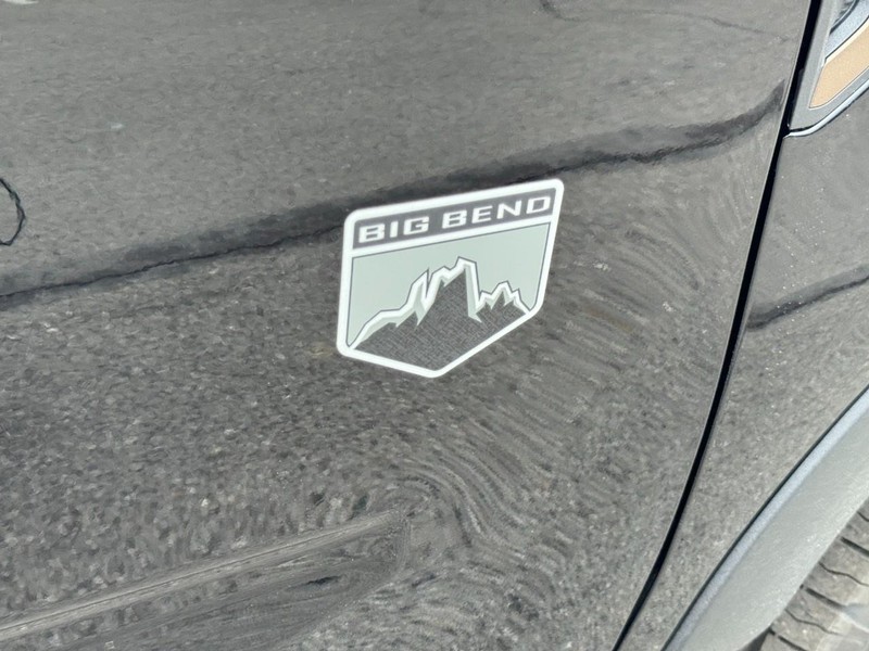 Ford Bronco Sport Vehicle Full-screen Gallery Image 10