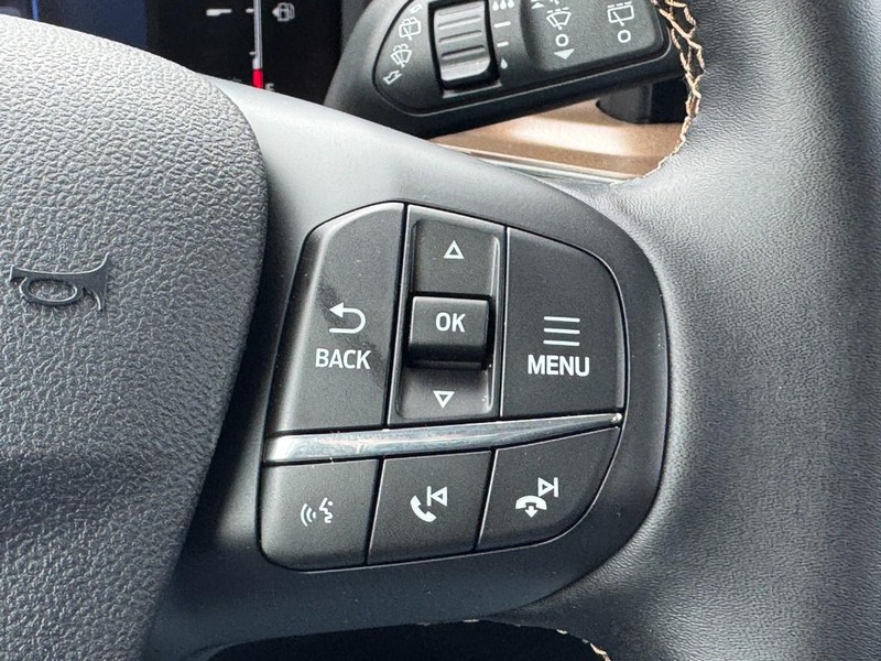 Ford Bronco Sport Vehicle Full-screen Gallery Image 15