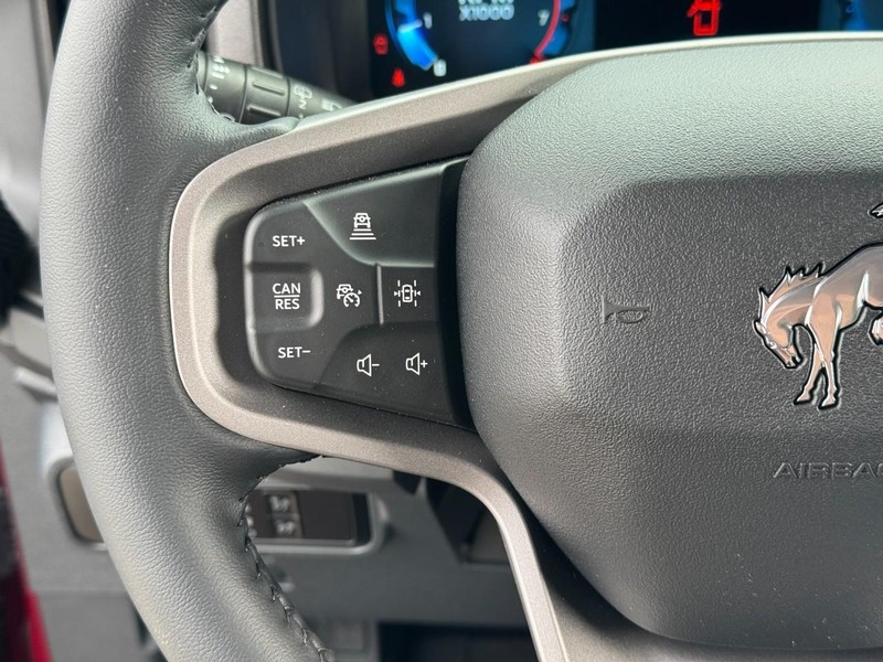 Ford Bronco Vehicle Full-screen Gallery Image 20