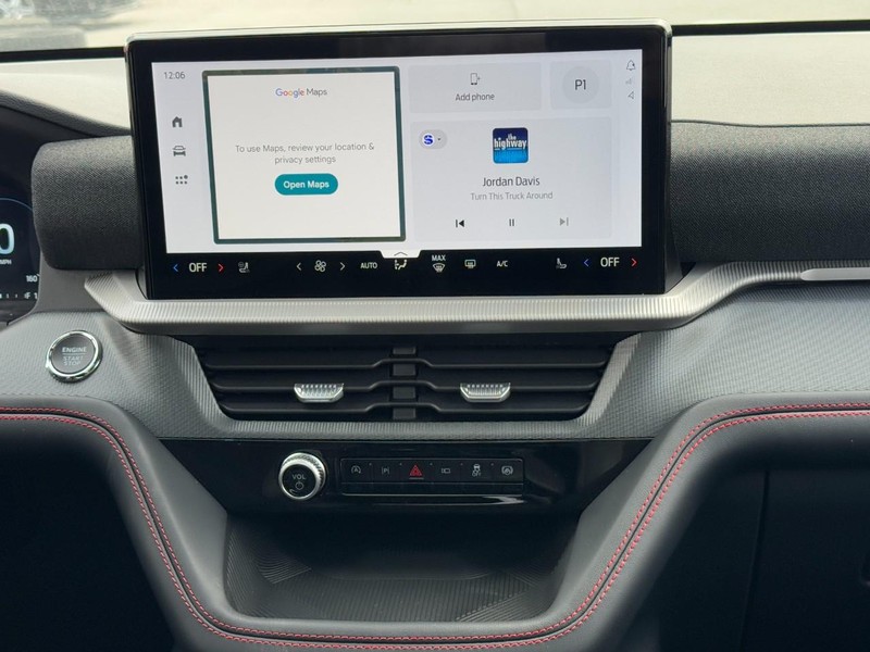 Ford Explorer Vehicle Full-screen Gallery Image 9