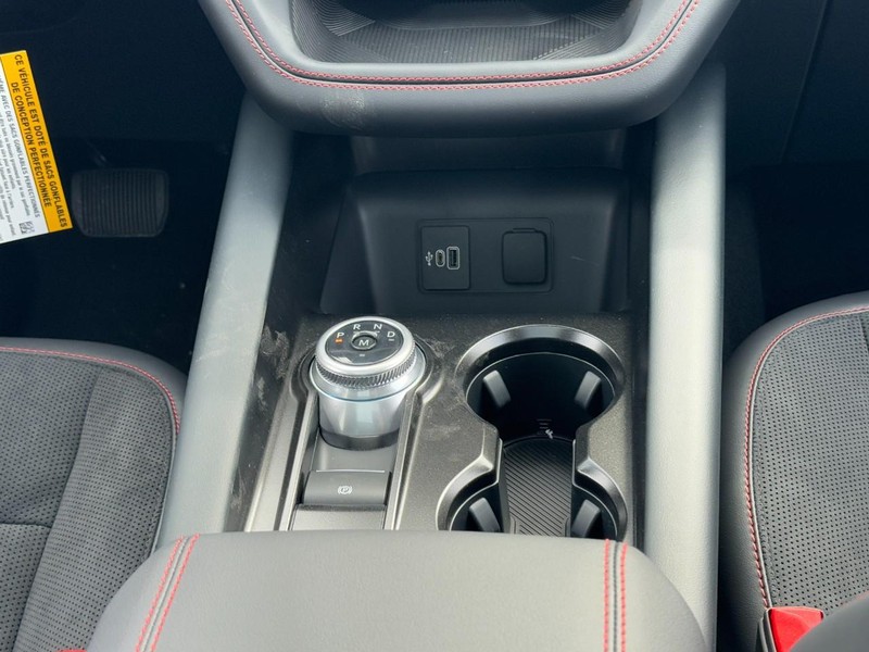 Ford Explorer Vehicle Full-screen Gallery Image 10