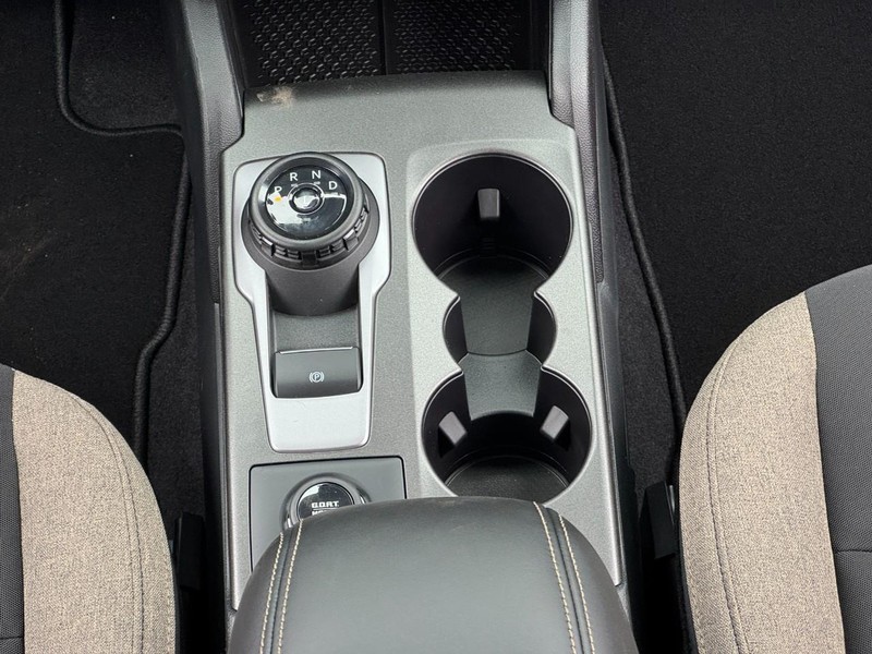 Ford Bronco Sport Vehicle Full-screen Gallery Image 13