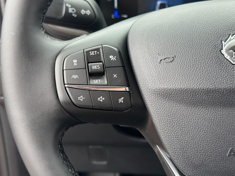 Ford Bronco Sport Vehicle Full-screen Gallery Image 21