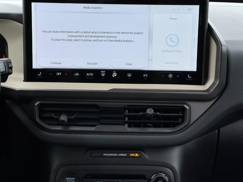 Ford Bronco Sport Vehicle Full-screen Gallery Image 8