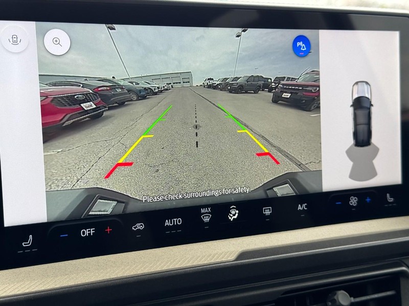 Ford Bronco Sport Vehicle Full-screen Gallery Image 18