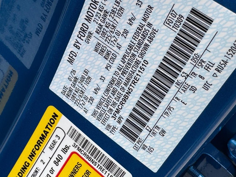 Ford Bronco Sport Vehicle Full-screen Gallery Image 19