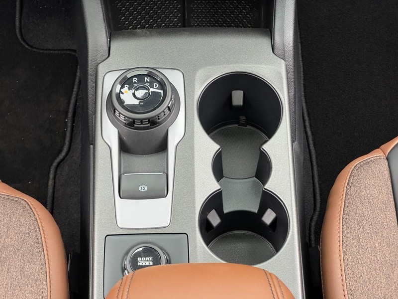 Ford Bronco Sport Vehicle Full-screen Gallery Image 14