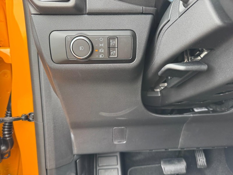 Ford Bronco Sport Vehicle Full-screen Gallery Image 21