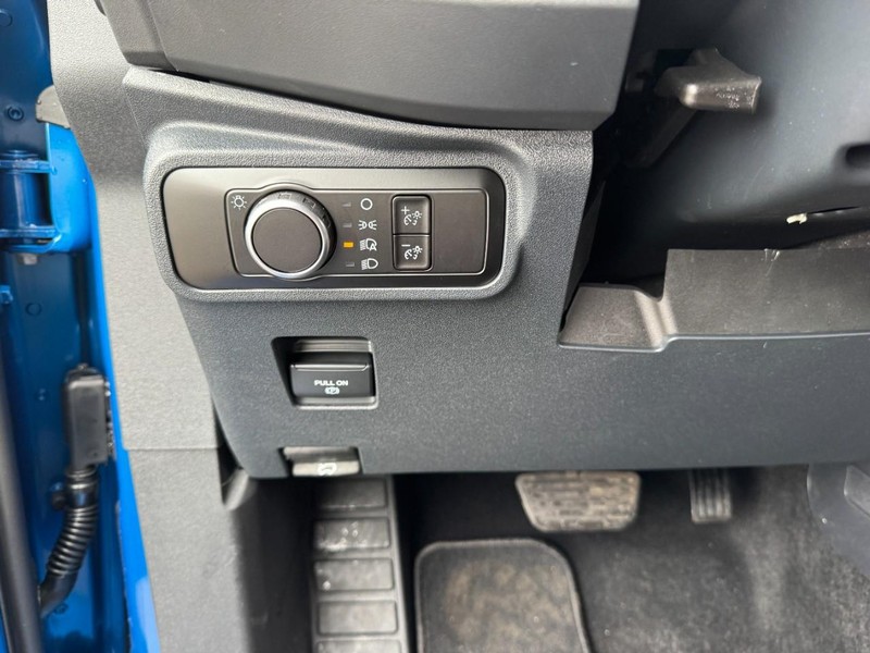 Ford Bronco Vehicle Full-screen Gallery Image 19