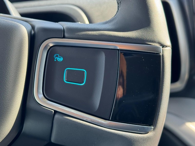 Ford Expedition Max Vehicle Full-screen Gallery Image 16