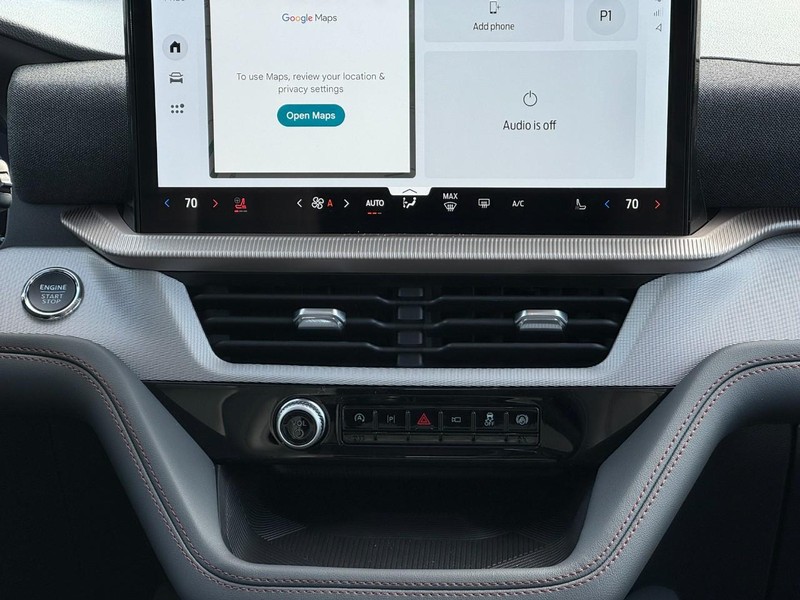 Ford Explorer Vehicle Image 09