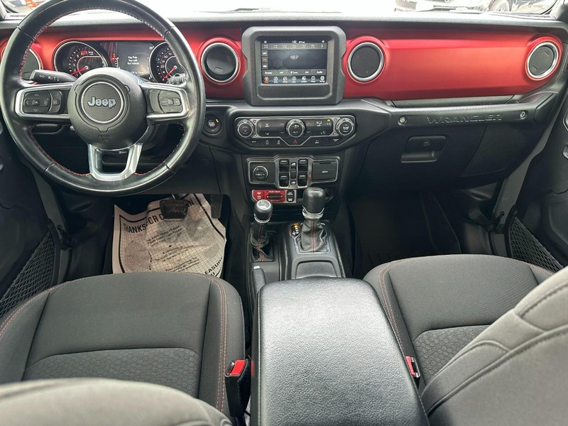 Jeep Wrangler Vehicle Image 11